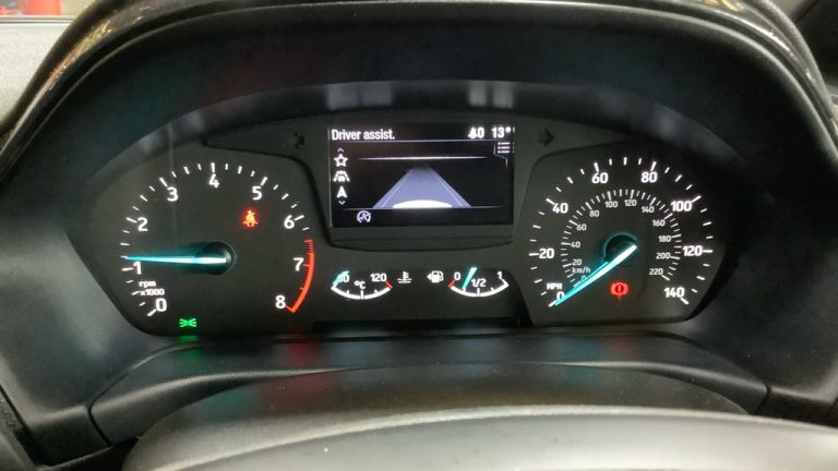 MT70VXD Ford FIESTA ACTIVE EDITION
