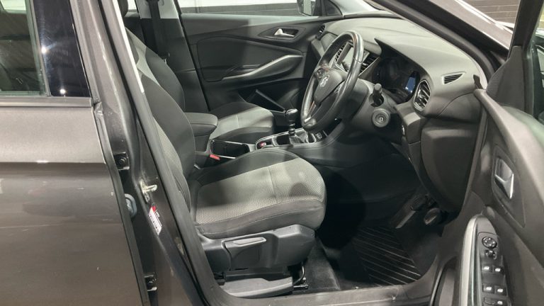 Vauxhall Grandland X for sale at Sarbkar